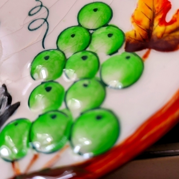 Vintage Rare 1950's Lefton Raised Grape Design Hand Painted Plate 8" Set… - Picture 9 of 14